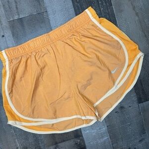NWT Nike Tempo Running Short size Medium